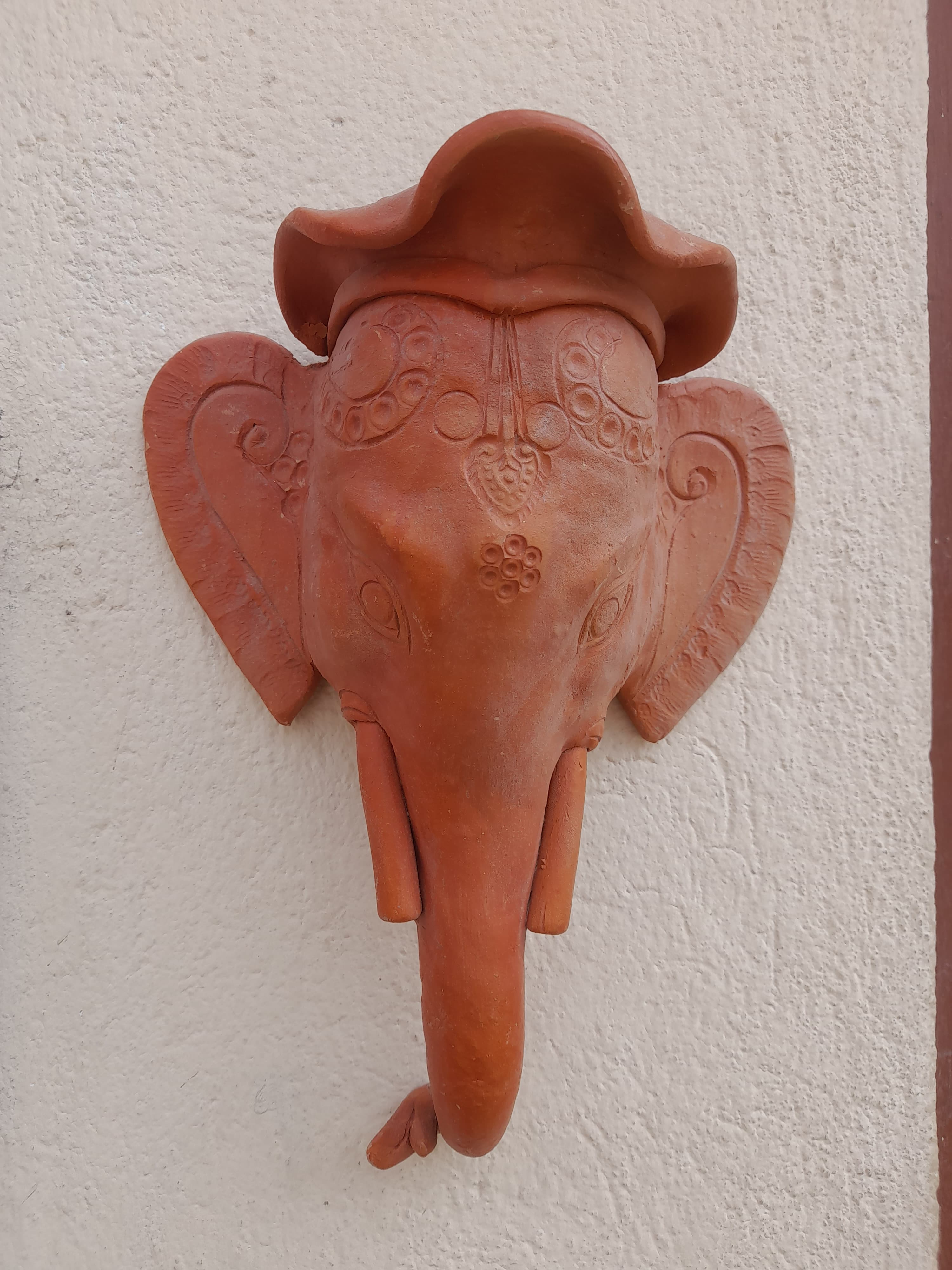 Elephant Face Holder